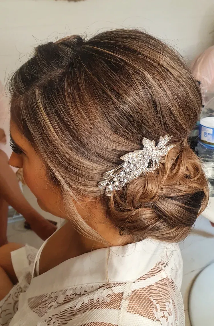 Laura Dhir Makeup & Hairstyling - Photo 2