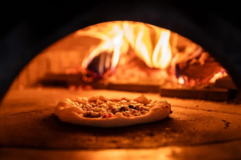 Melbourne Wood Fired Pizza, photograph 3 of 5