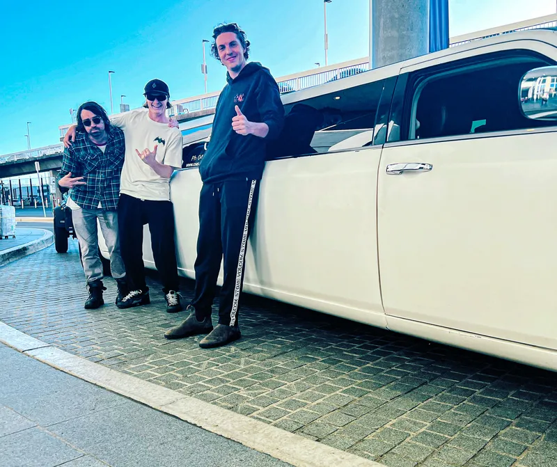 Coastline Limousines