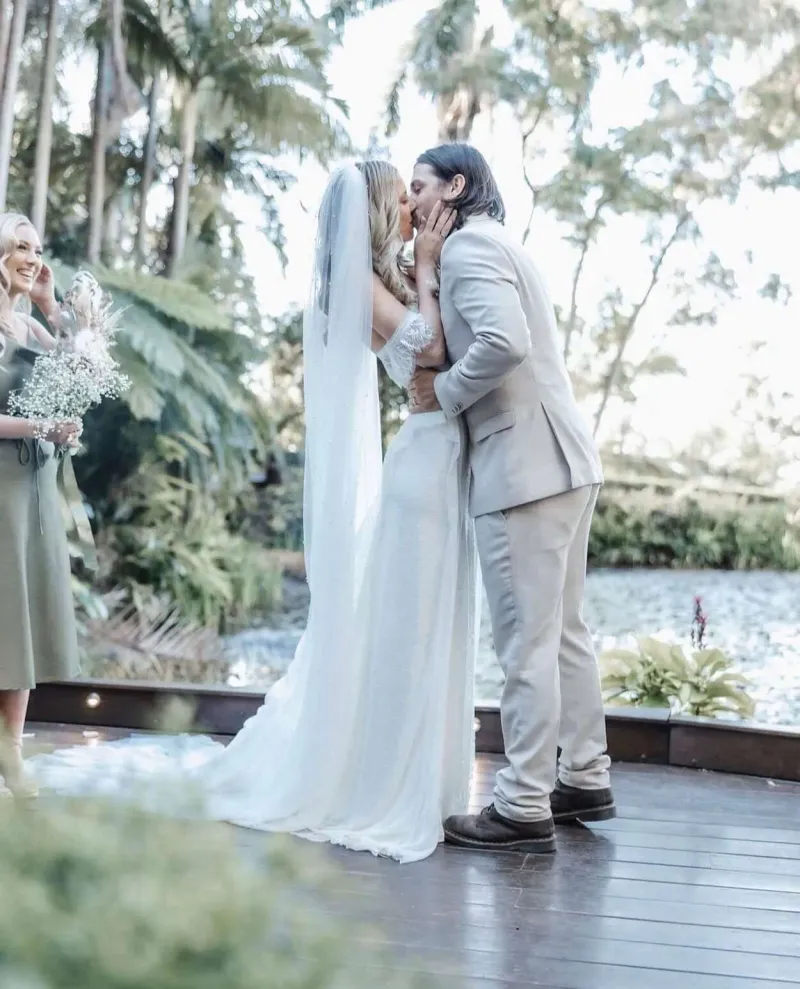 Angela Simone Celebrant photo
