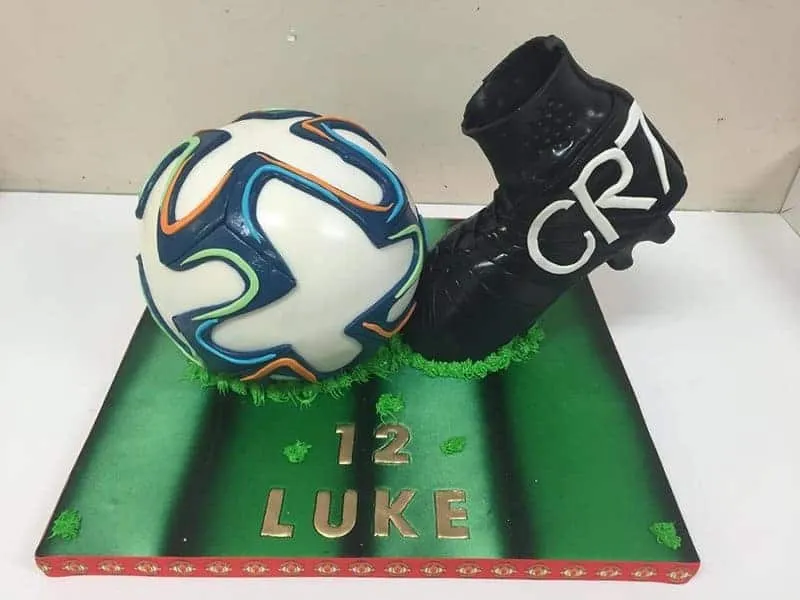 My Delicious Cakes & Decorating