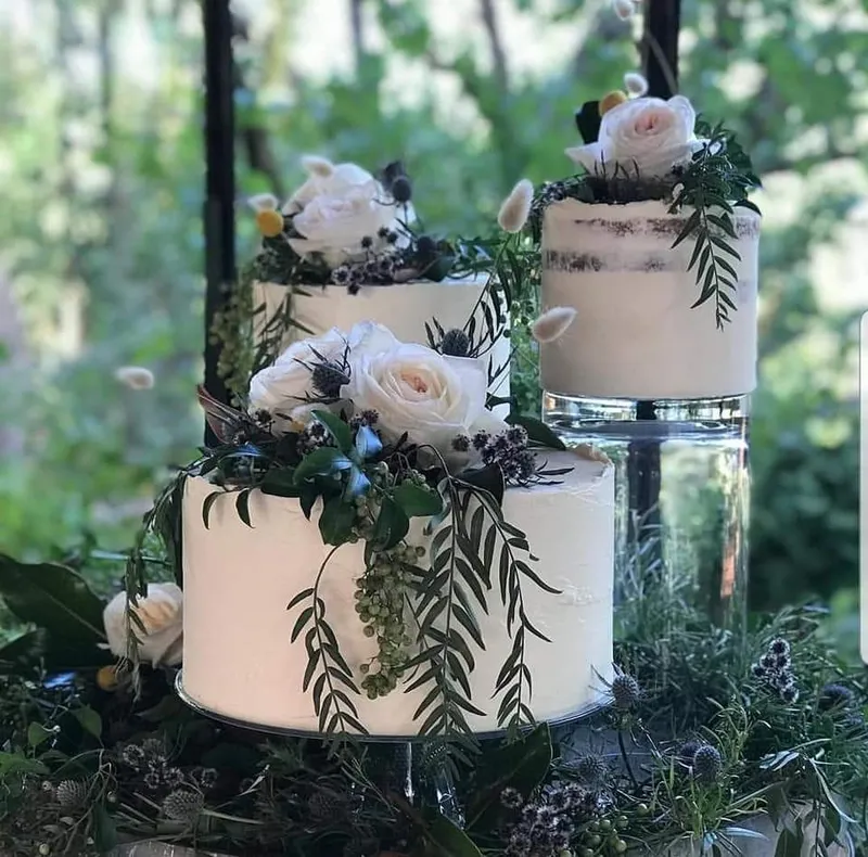 Deelish Cake Creations