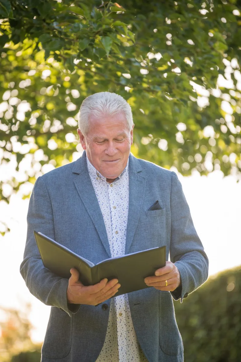 Iain Luck Celebrant Services