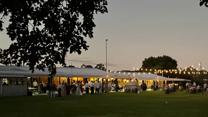 Melvilles Country Weddings