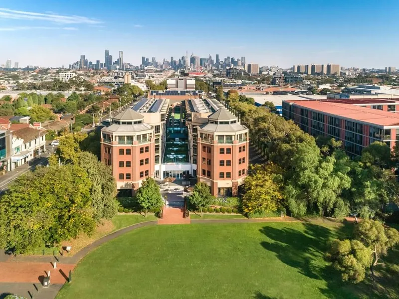 Amora Hotel Riverwalk Melbourne