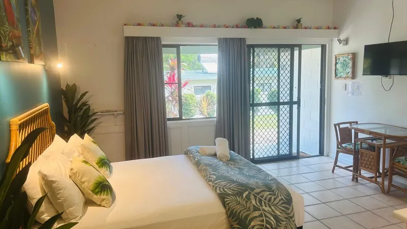 Amaroo On Mandalay