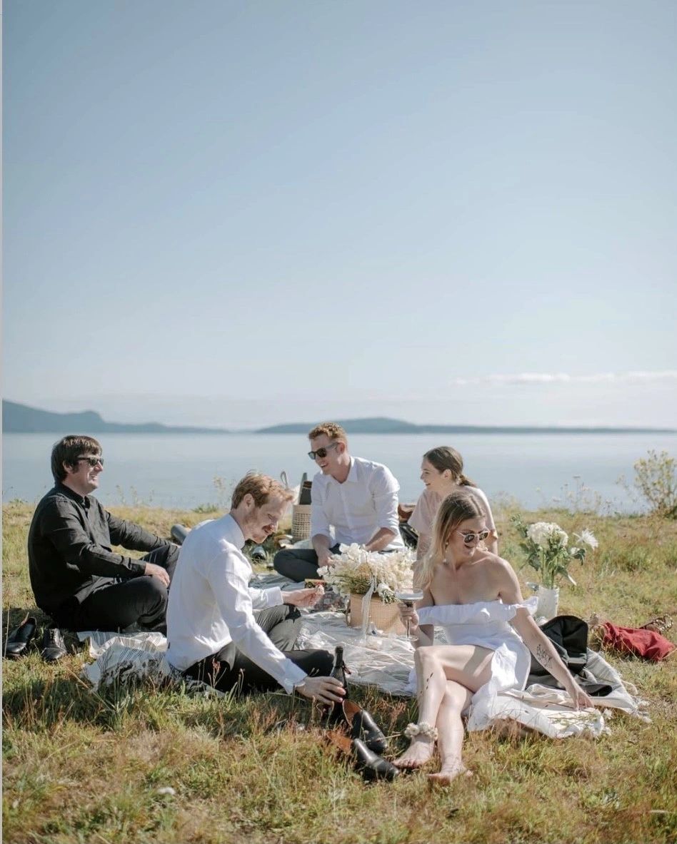 Port Douglas Wedding Arches