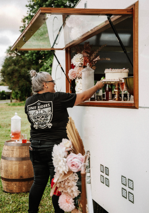 Miss Pretty Bar on Wheels photo