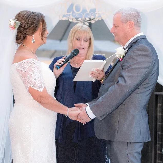 Victoria White - White Weddings Redcliffe