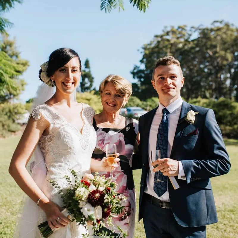 Vivienne Warren - Celebrant for All Occasions