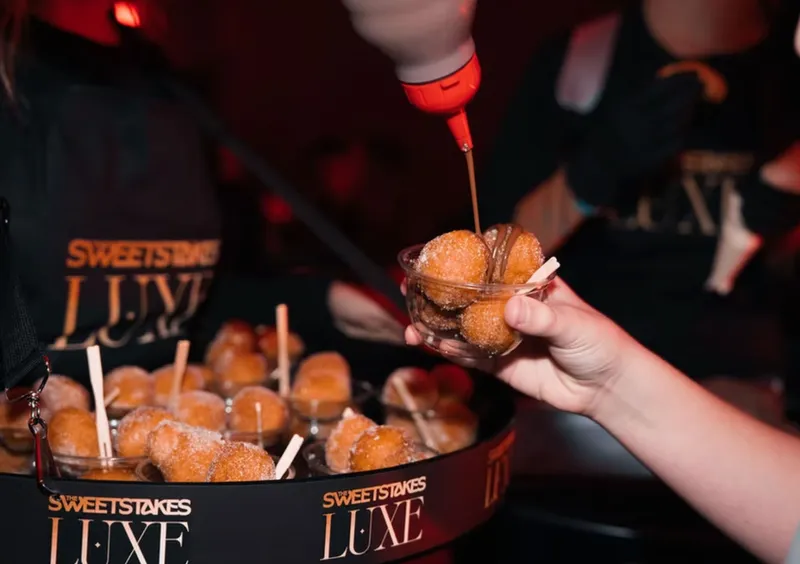 The Sweetstakes Luxe, photograph 3 of 3