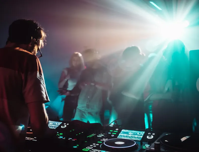 DJ Cezaris