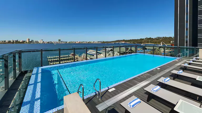 DoubleTree by Hilton Perth Waterfront photo