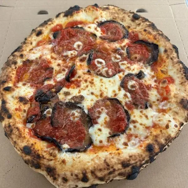 Pizzaiolo Woodfire Pizza, photograph 3 of 5