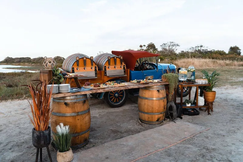 Bar Utey Mobile Bar Hire, photograph 4 of 4