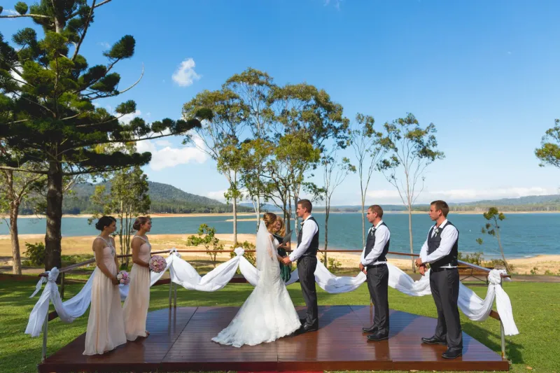 Tinaroo Lake Resort