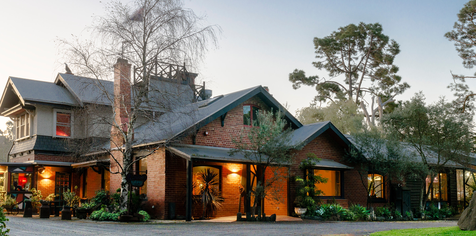 Manor Suite Wine Bar video thumbnail