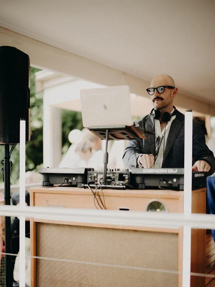 Groove DJ
