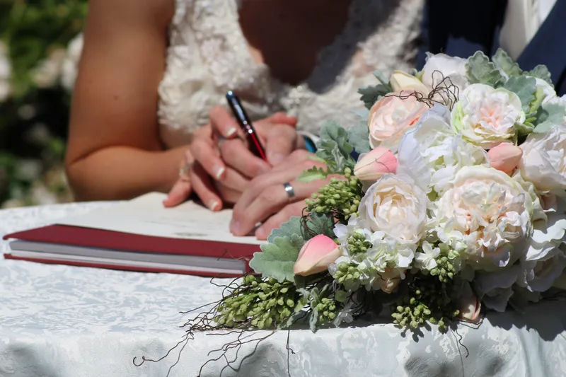 Robyn Gordes Marriage Celebrant