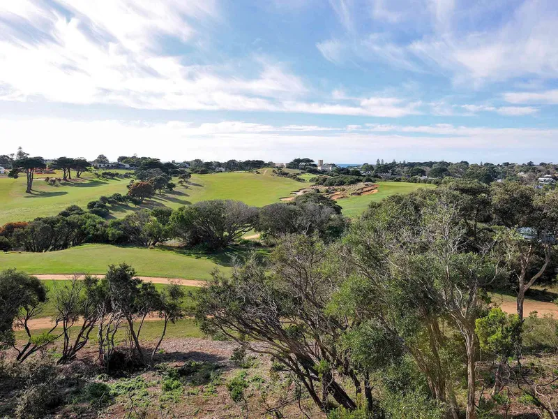 Portsea Golf Club and Mercure Portsea