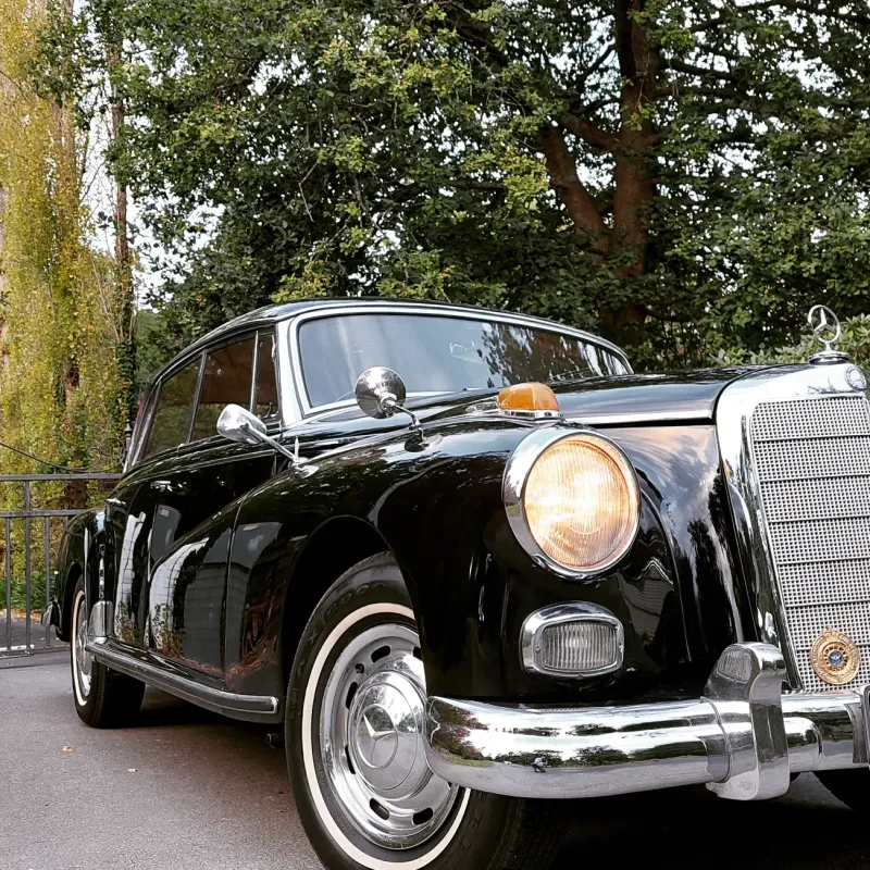 Adelaide Classic Benz Wedding Cars