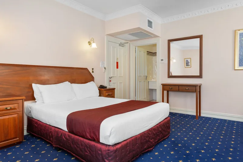 Palais Royale - Blue Mountains