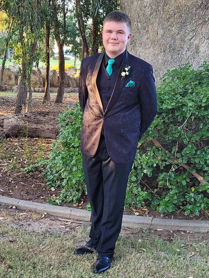 Mandurah Formalwear & Menswear