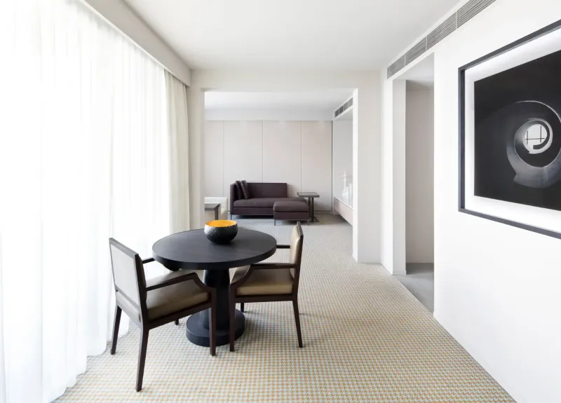 Hotel Realm