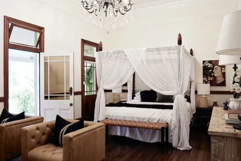Hinterland House