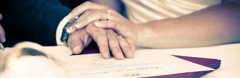 Lovelly Weddings - Lynn Lovell Celebrant