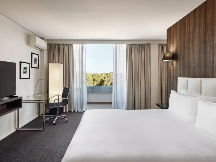 Holiday Inn Warwick Farm photo