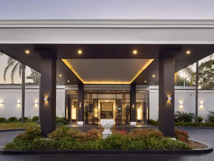 Holiday Inn Warwick Farm photo